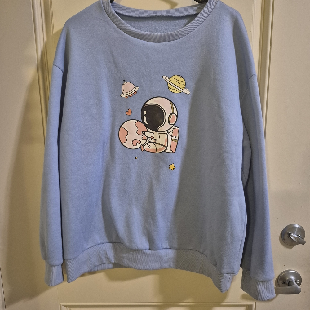 SHEIN Blue Graphic Sweatshirt